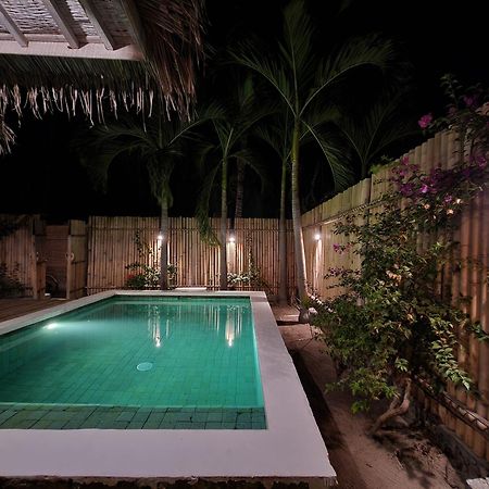 Villa Bamboo Gili Trawangan Exterior photo