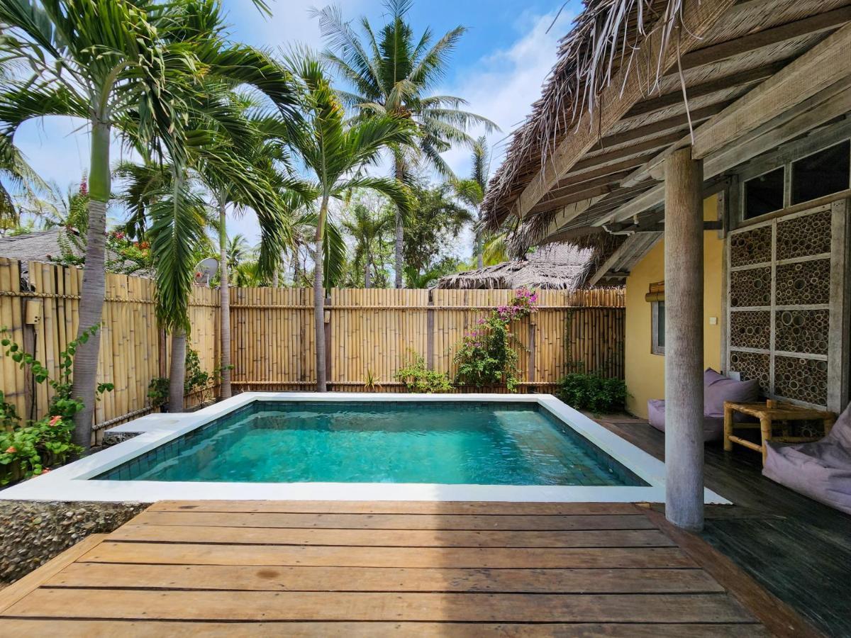 Villa Bamboo Gili Trawangan Exterior photo